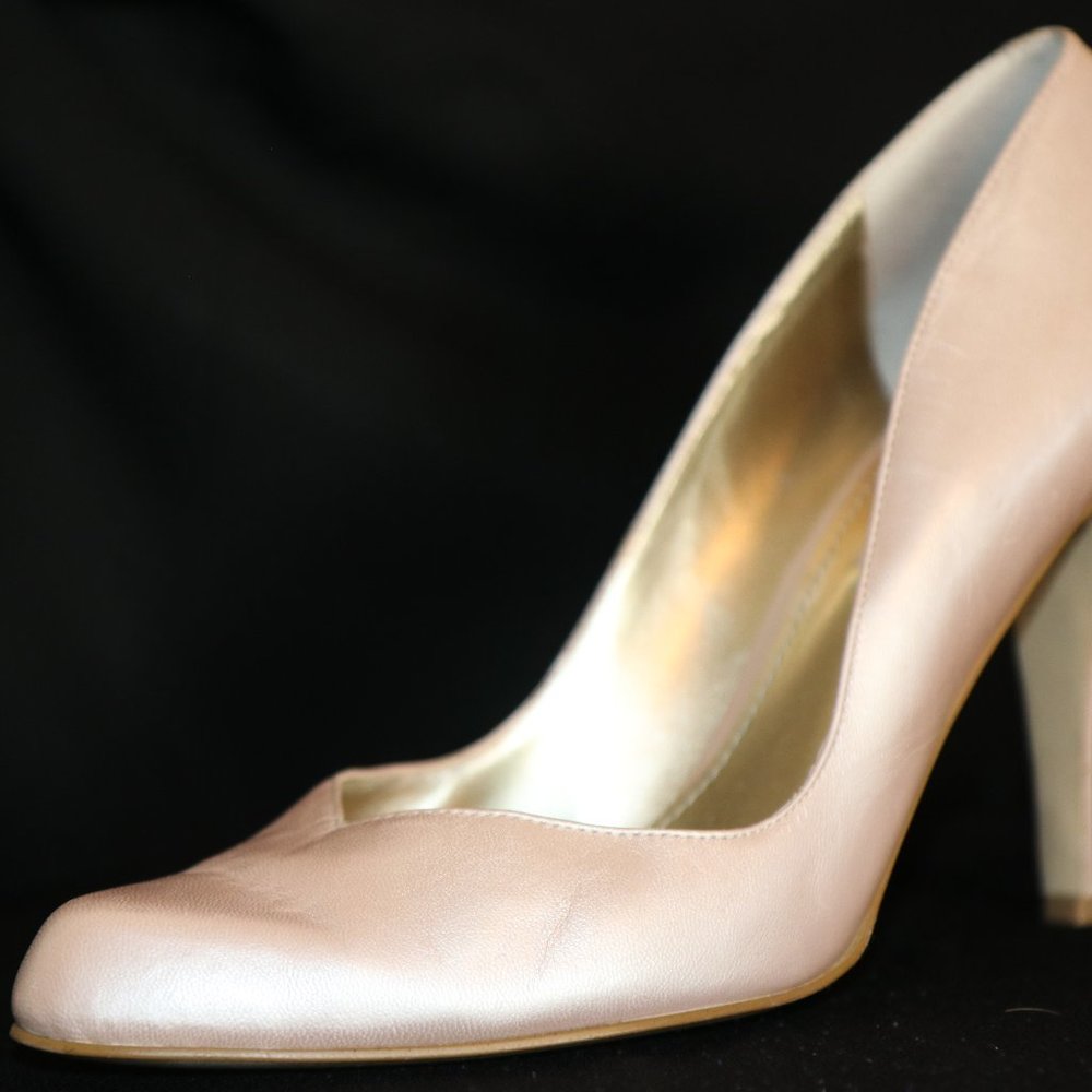 NINE WEST PUMPS SIZE 8 1/2 ROSE USED